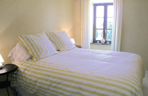 Moissannes House | This superb vacation home with swimming pool is located in Moissannes, 24 km from Limoges, in the No
