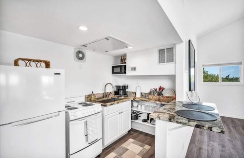 Austin Apartment | Thistle Hill Modern Barndominium wt Amazing View!