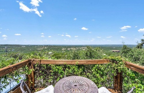 Austin Apartment | Thistle Hill Modern Barndominium wt Amazing View!