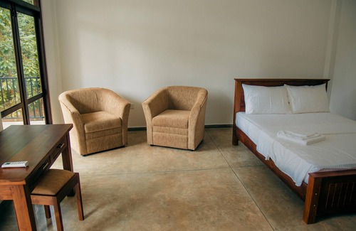 Gomagoda Bed & Breakfast | Thomasz Lodge - Kandy