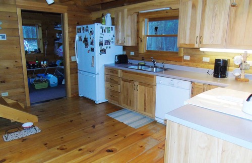 West Poland Cabin | Thompson Lake 3 Bedroom 2 Bath Waterfront Home