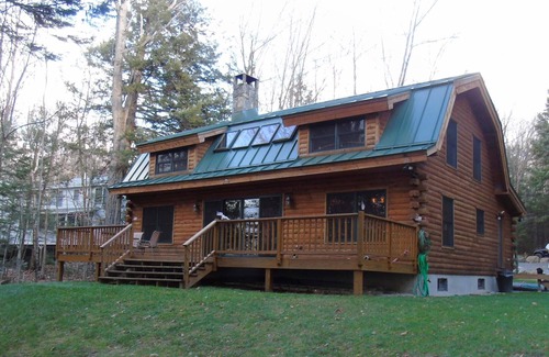 West Poland Cabin | Thompson Lake 3 Bedroom 2 Bath Waterfront Home