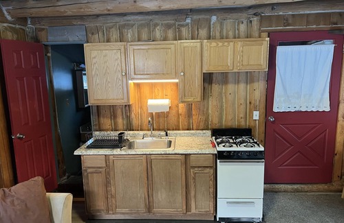Valdez Cabin | Thompson Pass Cabin