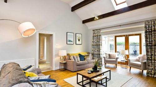 Great Longstone House | Thornbridge Lodge
