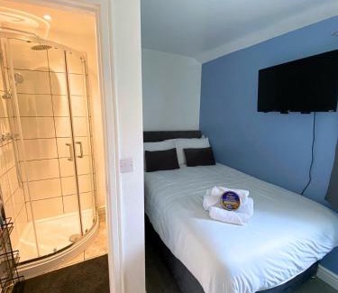 Bradford House | Thornton Road Lodge -Room 2