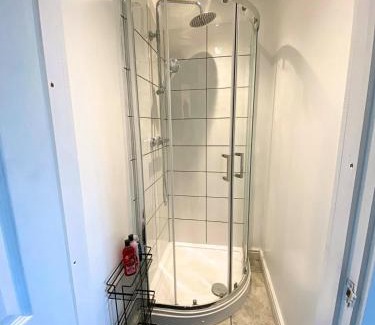 Bradford House | Thornton Road Lodge -Room 2