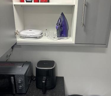 Bradford House | Thornton Road Lodge -Room 2