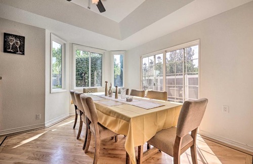 Thousand Oaks House | Thousand Oaks Retreat with Stunning Backyard!