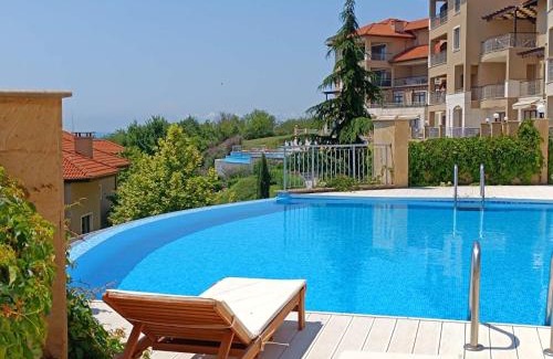 Kavarna Apartment | Thracian cliffs Апартамент Голф холидей