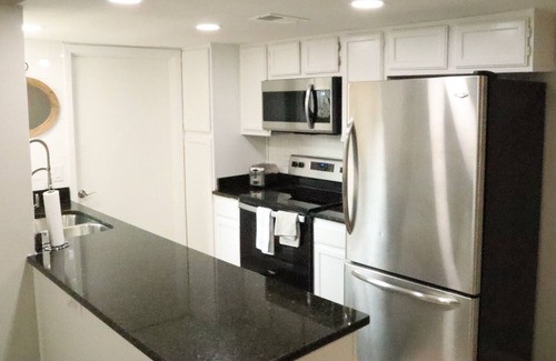 Brandon Condo | Three bed Condo with full kitchen, pool, and lake access.