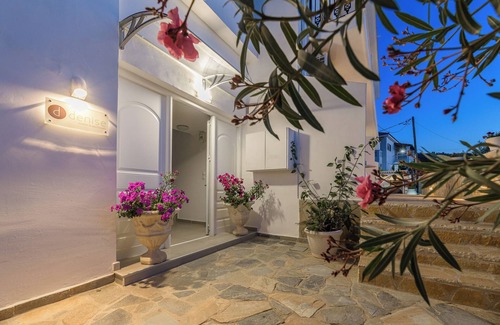 Argassi Apartment | Three Bedroom Apartment with Panoramic View