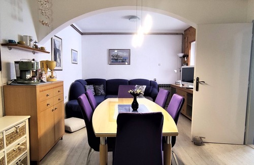 Ratac Apartment | Three bedroom apartment with air-conditioning Makarska (A-6784-b)