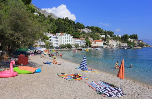 Mimice Apartment | Three bedroom apartment with balcony and sea view Mimice, Omiš (A-23074-a)