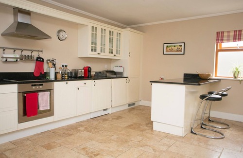 Lismullin Cottage | Three bedroom cottage in a landscaped courtyard set in the heart of Ireland's Ancient East region.