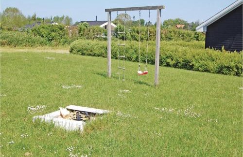 Spodsbjerg House | Three-Bedroom Holiday Home In Rudkobing