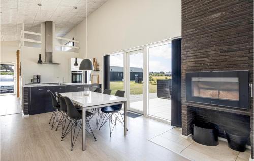Nørre Lyngby House | Three-Bedroom Holiday Home Løkken With A Fireplace 07