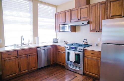 Healdsburg Apartment | Three-Bedroom Hotel Suites in Downtown Healdsburg