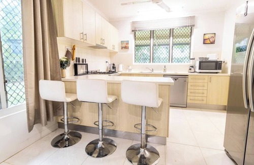 Tiwi House | Three bedroom house with large yard minutes from beach, hospitals, University & shopping centre