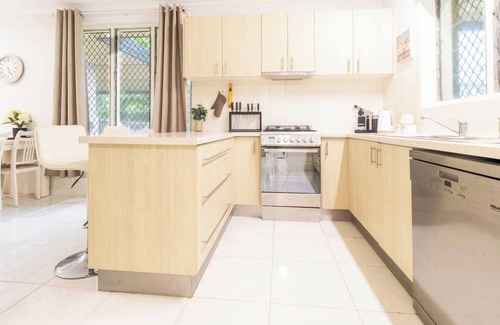Tiwi House | Three bedroom house with large yard minutes from beach, hospitals, University & shopping centre