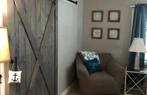 Eastpoint Apartment | Three Little Birds