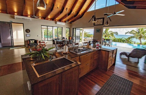 Tagaqe House | Three Palms Beachfront Villa