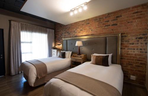 Three Rivers Hotel | Three Rivers Lodge and Villas