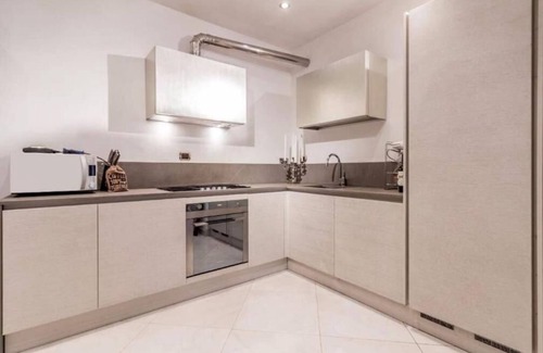Settecamini Villa | Three-story air-conditioned villa with private garden and parking space