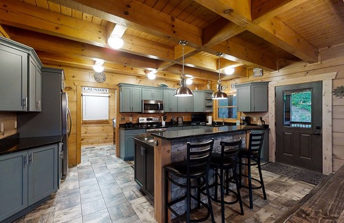 Tazewell Cabin | Three-story lake-view cabin with private hot tub, pool table, fireplace & AC