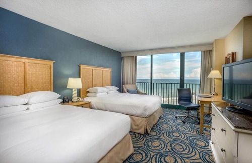 Brush - Stewarts Hotel | Three Units Perfect for Groups! Onsite Swimming Pool, Near Ocean Front Park
