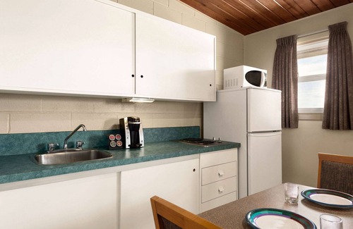 Moose Jaw Hotel | Thriftlodge Moose Jaw