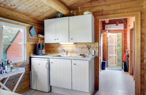 Fur House | "Thrine" - 100m to the inlet by Interhome