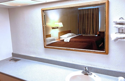 Hillsboro Hotel | Thunderbird Motel Hillsboro
