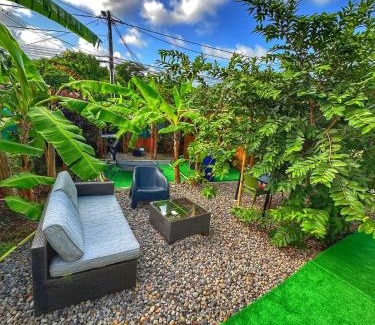 Le Robert Apartment | Ti Ben - Jacuzzi Privatif Jardin Tropical - Le Robert