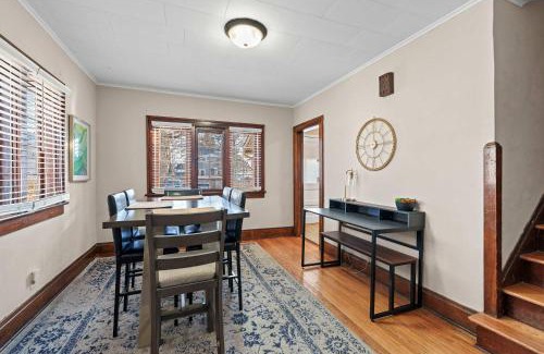 Clintonville House | Tibet Twins Suites For 12