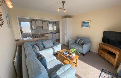 Seaton House | Tide Watch - Mount Brioni
