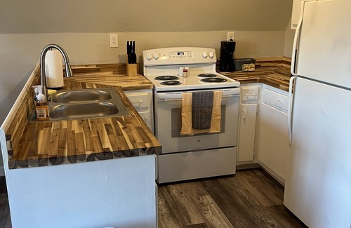 Pendleton Apartment | Tiger's Refuge:Apt A 1br,1ba 10 mins from Clemson University