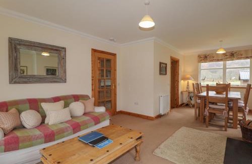 Nostie House | Tigh na Drochit