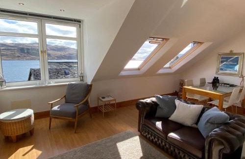 Tighnabruaich Apartment | Tighnabruaich Duplex Apartment - Sea Views