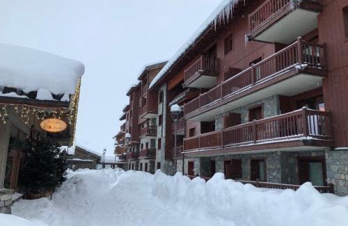 Val Claret Apartment | Tignes Val Claret: Appartement 4 pièces pour 6 pers, Wi-Fi, linge fourni - FR-1-641-76