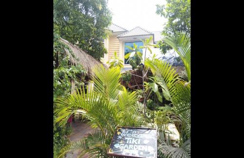 Kampot Hotel | Tiki garden