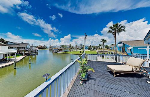 Galveston House | Tiki Hideaway