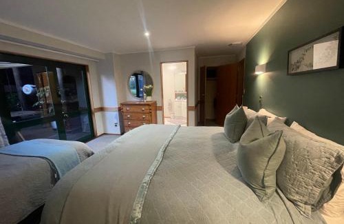 Tikitere House | Tikitere Lodge, Rotorua