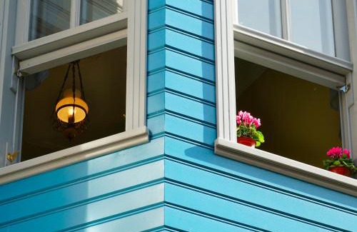 Rasimpasa Hotel | Tilas - Rooms in 19th Century Wooden Townhouse,Kadikoy