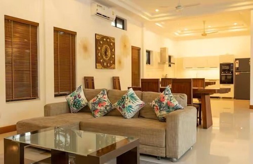 Chalong Villa | Tim buktu 4BR Jacuzzi WalkVillaMarket170