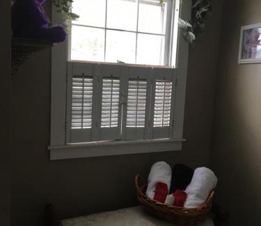 Hollis Bed & Breakfast | Timber Post Bed & Breakfast