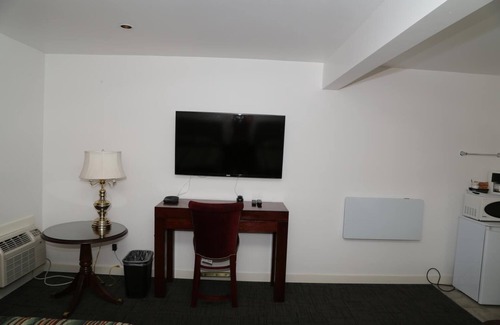 Port Alberni Hotel | Timberlodge RV & Campground