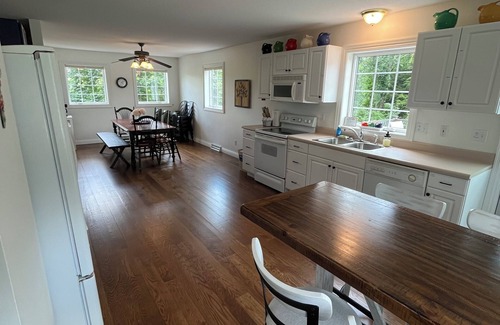 Dyersville House | Timberside - A Getaway for the Whole Group