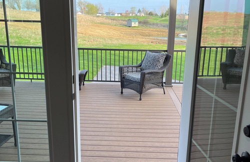 Dyersville House | Timberside - A Getaway for the Whole Group