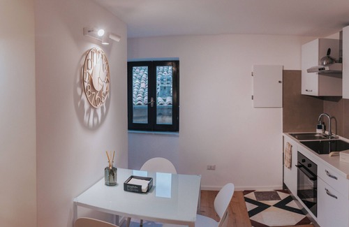 Bassiano House | Time House è Medievale e Ristrutturata, nel Tipico Centro Storico di Bassiano
