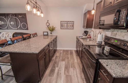 Canyon Lake Condo | "Time Traveling" with Sunset Views over the Lake